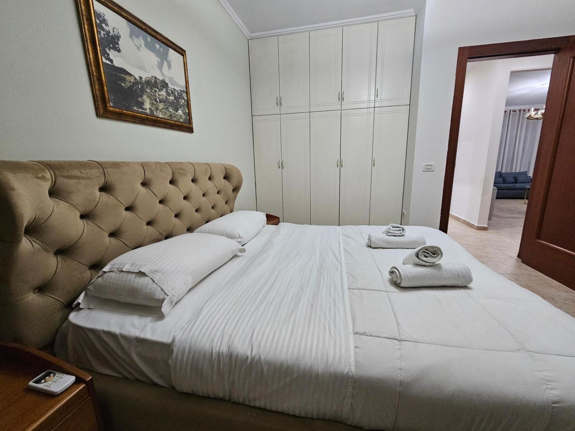 Skanderbeg Square Explorer Apartments تيرانا المظهر الخارجي الصورة